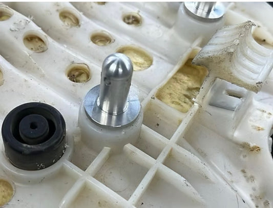 Yamaha YFZ450R Seat Pins
